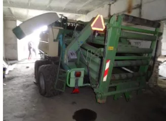 Марка ТС: KRONE Тип ТС: ПРЕСС  ПОДБОРЩИК KRONE BIG PACK 1270 Год выпуска: 2006 Регистрационный знак: 66 СА 0760 Заводской номер машины: КВР12705282 Цвет кузова: ЗЕЛЕНЫЙ ПСМ: ТС 421807 Марка ТС: SCHWARZMUELLER Тип ТС: прицеп Год выпуска: 1997 Регистрационный знак: АУ 8986 66, Цвет кузова: СЕРО СИНИЙ…