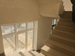 Земельный участок 497 кв.м и здание 573.6 кв.м, Ставропольский край, г. Лермонтов, ул. Дачная, 49. Назначение: нежилое. Кадастровый номер участка: 26:32:050714:27, здания: 26:32:050714:52.