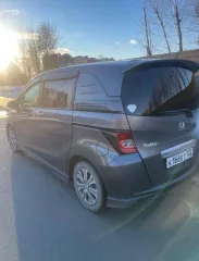 Автомобиль Honda Freed Spike 2012 года выпуска, 118 л.с., пробег 122000 км. Кузов № GB31420888.