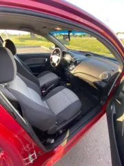 Шевроле Авео 2008 года, VIN: KL1SF08DJ8B349814, кузов: KL1SF08DJ8B349814, цвет красный. Объем двигателя 1206 см³, мощность 62 кВт/84 л.с., МКПП, экологический класс 4, тип: легковой комби (хэтчбек), госномер О081УО 150.