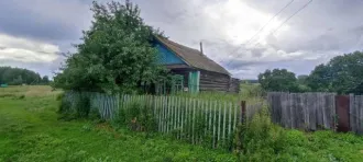 Дом 58,6 кв.м и участок 1800 кв.м, Челябинская обл. Жилое здание, площадь: 58,6 кв.м., кадастровый номер: 74:13:0315001:356 и земельный участок, площадь: 1800 кв.м., категория земель: Земли населенных пунктов, разрешенное использование: Для ведения личного подсобного хозяйства, кадастровый номер…