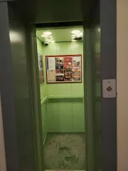 Жилое помещение (квартира) - 44.2 кв. м, кадастровый номер 63:01:0807008:1003, 
Адрес: г. Самара, ул. Братьев Коростелевых, д. 66А, кв. 50, 
Ограничения и обременения: без внутренней отделки (отсутствует сантехническое оборудование, разводки электрики по квартире), в квартире третьи лица не…