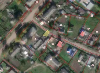 земельный участок для размещения гаражей для собственных нужд  на праве аренды сроком на 2 года 6 месяцев из категории земель: земли населенных пунктов Земельный участок с кадастровым номером 24:28:3001015:522, общей площадью 105 кв.м, расположенный по адресу: Россия, Красноярский край…
