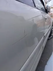 Subaru Outback 2003 года, 250 л.с., пробег 200000 км, полный привод, АКПП. Тип двигателя: бензиновый, кузов №: ВРЕ-005761. ТС не заводится, имеются дефекты по кузову.