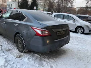 Автомобиль марки NISSAN модель Teana, 2014 г.в. VIN номер Z8NBCAL33ES006052. 1 Подвеска заднего левого колеса –деформировано ,колесо развернуто по горизонту и вертикали 2 Диск колеса задний левый стоит не комплектный 3 Порог левый смещение передней левой части 4 Диск колеса передний левый…