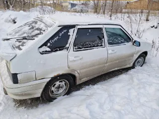 LADA (ВАЗ) 211440 Lada Samara 2013, транспортное средство: марка и модель: Lada (ВАЗ) 211440 Lada Samara, год выпуска: 2013, VIN: XTA211440D5236100, 2013 года, было ранее 3 хозяина. Дно, пороги целые. Двигатель 8-ми клапанный. В настоящее время требуется замена колес.