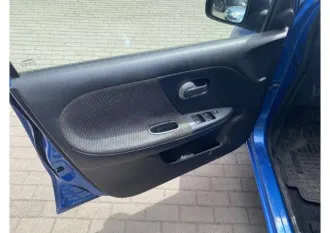 Nissan Note 1.4, механическая коробка передач, 2006 года выпуска, с VIN номером SJNFAAE11U1064263, 88 лс.