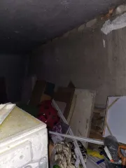 1/2 доли нежилого здания 22 кв.м и земельного участка 31 кв.м, г. Стрежевой, Томская область. 1/2 доля в праве на нежилое здание, площадь: 22кв.м., кадастровый номер: 70:20:0000003:25252 и 1/2 доля в праве на земельный участок, площадь: 31кв.м., категория земель: Земли населенных пунктов…