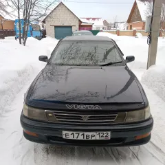 TOYOTA VISTA, 1992 транспортное средство (легковой автомобиль) легковой автомобиль ТОЙОТА ВИСТА, 1992 года выпуска, номер кузова (кабины) SV320079187, государственный регистрационный знак Е171ВР122, VIN отсутствует, цвет кузова (кабины): серо-синий.