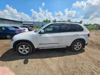 BMW X5 xDrive 30d, 2012 года, 245 лс, 330000 км, полный привод, АКПП. Легковой автомобиль, марка: BMW X5 xDrive 30d, год выпуска: 2012, идентификационный номер VIN: X4XZW411X0L838543.