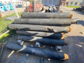 Лом черного металла 645 кг. Вес 645 кг, реестровый номер 0024КДЗ0000052, местонахождение: Российская Федерация, Санкт-Петербург, город Сестрорецк, Заречная дорога, дом 9, литера Б (склад № 7 Ремонтного участка Курортного района теплоснабжения). Имущество получено в ходе демонтажа движимого…