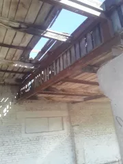 Земельный участок, площадь 2389 +/-17 кв.м., адрес: Россия, Респ Башкортостан, г Сибай, ул. Тимирязева, дом 1/2 Ж, кадастровый номер: 02:61:020101:2902. Находится в совместной собственности. Здание, площадь 630.4 кв.м., назначение: Нежилое, адрес: Россия, Респ Башкортостан, г Сибай, ул. Тимирязева…