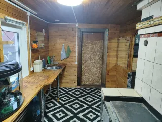 Жилой дом 68.8 кв.м и земельный участок, СНТ Спектр, Северодвинск, Архангельская область Жилой дом, общая площадь 68.8 кв.м., расположенная по адресу: Российская Федерация, Архангельская область, городской округ Северодвинск, территория СНТ Спектр, улица Зеленая, дом 24, кадастровый номер…