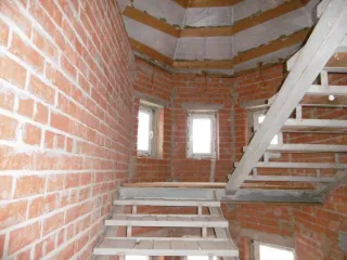 Дом 416,2 кв.м и земельный участок 1250 кв.м в Москве. Жилое здание, кадастровый номер: 77:18:0170703:336, этажность: 3, в том числе подземных 1, площадь: 416,2 кв.м, адрес: г. Москва, поселение Марушкинское, д. Власово, ул. Юбилейная, д.71. Земельный участок, кадастровый номер: 50:26:0170703:51…