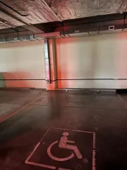 Нежилое помещение 16.9 кв.м. Кадастровый номер 23:43:0206082:3101. Адрес: Краснодарский край, г. Краснодар, ул. Кожевенная, д. 26/1, машино-место 72. Цена 1 096 925 руб. (НДС не облагается), задаток 164 539 руб., шаг аукциона 10 970 руб.