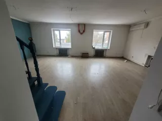 Недвижимое имущество (двухэтажный жилой дом 277,9 кв. м), Кадастровый номер: 72:17:2403001:218. Расположенный по адресу: Российская Федерация, Тюменская область, Тюменский район, д. Есаулова, улица Северная, дом 9. 
Земельный участок, категория земель: земли населенный пунктов. Разрешенное…