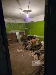 Нежилое помещение 104.7 кв.м, Брянская область, г. Брянск, ул. Бурова, д. 2Б, кадастровый номер 32:28:0015202:737, этаж подвальный.