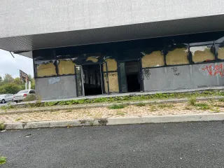 Здание 1377.8 кв.м, сооружения, земельный участок 1301 кв.м, Нижний Тагил. Производственный объект, единый объект. Здание площадь 1377.8 кв.м., назначение: НЕЖИЛОЕ, адрес (местонахождение): Россия, НИЖНИЙ ТАГИЛ, ПАПАНИНА, дом 6, кадастровый (условный) номер: 66:56:0110015:316. Иной объект…