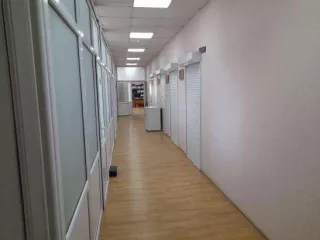 Административное здание, кадастровый номер 07:09:0102036:48, площадь 994,6 кв.м., этажей 4., Адрес: Кабардино-Балкарская республика, г.Нальчик, ул.Щорса, д.6, Имеются запрещения регистрации, а также 
Право аренды земельного участка 07:09:0102036:25 Площадь уточненная 387 кв.м. По адресу…