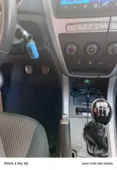 Автомобиль марки GEELY модель Emgrand X7 2015 г.в. VIN-номер Y4K8752S4FB009293. Пробег уточнять при осмотре. Залог — ПАО Совкомбанк.