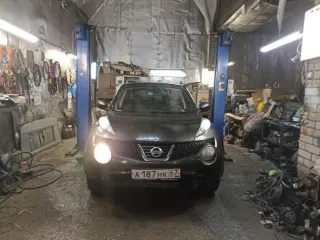 Nissan Juke 2012 года выпуска. Модель, номер двигателя: 124148R. Номер кузова и VIN: SJNFBAF15U6278223. Цвет: темно-коричневый. ПТС 78 УТ № 070521, СТС 67 XP 640956.