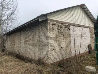 Нежилое здание 106 кв.м и земельный участок 312 кв.м, Московская область. 1. Нежилое здание, материальный склад, расположенное по адресу: Российская Федерация, Московская область, г.о. Одинцовский, п. Новый городок, стр. 6К (открытая территория), общей площадью 106,0 кв.м.; кадастровый номер…