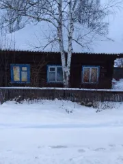 Нежилое здание 46.7 м² и земельный участок 450 м². Адрес: Свердловская область, Верхотурский район, село Усть-Салда, улица Центральная, дом 10. Кадастровый номер здания: 66:09:1201002:221, назначение: нежилое. Кадастровый номер земельного участка: 66:09:1201002:110, категория земель: земли…