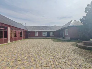 Жилой дом площадью 350 кв. м, кадастровый номер 20:11:0901004:320, земельный участок 1653 кв. м.