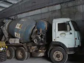 Промышленный комплекс 13,6 га Абакан Хакасия. Недвижимое имущество, расположенное по адресу: Республика Хакасия, г. Абакан, ул. Молодежная, д.20: Нежилое здание (административно-лабораторный корпус), кад.№19:01:080501:1385, пл.1831,5 кв.м. Нежилое здание (гараж для грузовых машин на 40 мест)…