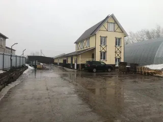 Здание 392,4 кв.м. и земельный участок 5027 кв.м. в Котласе: здание общей площадью 392,4 кв.м., расположенное по адресу: Российская Федерация, Архангельская область, г. Котлас, ул. Новая ветка, д. 3, корп. 51, кадастровый номер 29:24:010301:114; земельный участок общей площадью 5 027 (+/-25) кв.м…