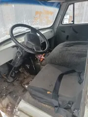 Грузопассажирский УАЗ 390945, идентификационный номер  VIN  XTT390945H1213888 Грузопассажирский УАЗ 390945, идентификационный номер  VIN  XTT390945H1213888, год выпуска 2017, цвет серый, гос рег знак. В446ХА134 Тех. описание: Имеются повреждения лакокрасочного покрытия, следы ржавчины.