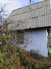 Земельный участок 416 м² и нежилое здание 18,8 м², Челябинская область. Земельный участок кадастровый номер: 74:36:0107005:2975, Челябинская обл, г Челябинск, р-н Металлургический, садоводческое товарищество "Аэропорт", ул. Авиационная, участок №34, площадь: 416. Здание кадастровый номер…