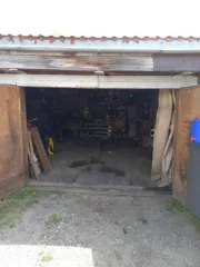 Гараж 55 кв.м в Свердловской области. Продается без земельного участка, земельный участок под объектом находится в аренде по договору от 19.04.2016 № 132-16/А.