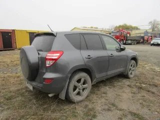 Toyota RAV4 2012 года, VIN: JTMBE31V80D076743, госномер: О767ХВ774.
