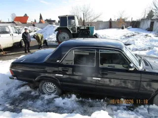 Автомобиль ГАЗ-3102, 2006 год, VIN Х9631020071358632, двигатель № 63145403, кузов № 31020070157138, цвет черный. Техническое состояние удовлетворительное, рабочее. На кузове присутствуют следы повреждения лакокрасочного покрытия и сквозная коррозия металла. В салоне следы естественного износа…