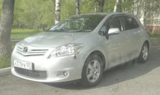 Быкова Олеся Сергеевна Лот №1 Легковой автомобиль, марка: TOYOTA, модель: AURIS, год изготовления: 2010 г.в., цвет: серый, г/н: А373РВ125, модель двигателя: 1NZD789042, тип двигателя: бензиновый, шасси  рама  № отсутствует, кузов №: NZE151 1099681, разрешенная максимальная масса: 1535 кг, масса без…
