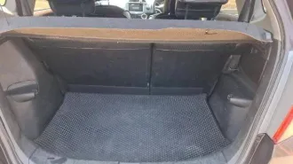 Honda Fit, 2010 года, 120 лс, 290063 км. Модель: Honda Fit; год выпуска: 2010г; идентификационный номер (VIN) отсутствует; категория: В; модель, № двигателя L15A-1706550; шасси (рама) отсутствует; кузов (кабина, прицеп) GE8-1505799; ПТС № 25УМ474809