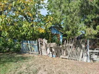 Жилой дом 26,8 кв.м с земельным участком 796 кв.м, Краснодарский край, Староминская. Жилой дом, кадастровый номер 23:28:0101182:346, площадь 26,8 кв.м, на земельном участке с кадастровым номером 23:28:0101172:90, площадью 796 кв.м. Жилой дом с кадастровым номером 23:28:0101182:346 площадь 26.8, с…