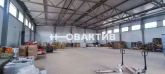 Имущественный комплекс: здание (административное с магазином и СТО), назначение: нежилое, общая площадь 2491,4 кв.м, количество этажей: 1-3, адрес: Новосибирская область, город Новосибирск, Ленинский район, ул. Станционная, д. 62, кадастровый номер: 54:35:061490:2082. Здание расположено на…