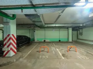 Продажа имущества, находящегося в собственности города Москвы, нежилое помещение по адресу: г. Москва, ул. Новые Сады 6-я, д. 2, машино-место 133 общей площадью 17,9 кв. м, кадастровый номер: 77:07:0015005:21471 Продажа имущества, находящегося в собственности города Москвы, нежилое помещение по…