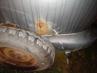 Шевроле Нива 2005 года, цвет темно-серый металлик. VIN: X9L21230050068370. ПТС: 23 УК 995879. Государственный номер: А477КХ790. Модель двигателя: 2123, бензиновый, номер 0078351. Мощность 58.5 л.с. (79.6 кВт), рабочий объем 1690 куб. см. Номер кузова: X9L21230050068370. Экологический класс второй…