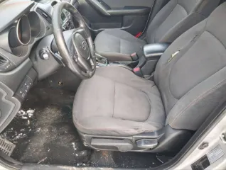 Kia Cerato 2012 года, 126 л.с., пробег 190000 км, АКПП. Модель: Cerato Forte, цвет серебристый. VIN: XWEFW411BC0000369, ПТС: 39НН 647555, госномер: Х438НА761. Страна изготовитель: Россия. Двигатель: бензиновый, модель G4FC, номер CH223358, мощность 126 л.с. (92.7 кВт), объем 1591 куб. см…