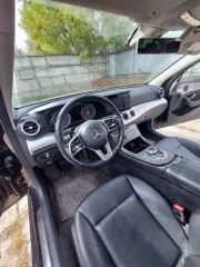 Mercedes-Benz E220D 4MATIC 2019 черный, идентификационный номер (VIN): WDD2130051A707502, год изготовления: 2019, госномер Е198ХО790, находится в залоге у АО "ТБанк".