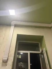 Квартира, 20,4 кв.м, 1 комн., Санкт-Петербург, с кадастровым номером: 78:15:0008014:1490, расположенная по адресу: Российская Федерация, г. Санкт-Петербург, ул. Калинина, д.10, корп. литера А, кв. 26. Имущество обременено залогом ПАО Сбербанк.
