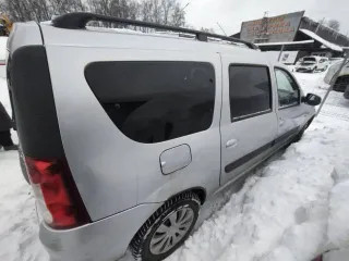 Lada Largus, 2013 года, 105 лс, 335626 км. Легковой автомобиль, марка: LADA RS0Y5L, модель: LARGUS, год изготовления: 2013, цвет: серебристый, VIN: XTARS0Y5LD0733031, г/н: О438СО32. Пробег 335 626 км. Автомобиль на ходу, требуется косметический ремонт, имеются дефекты в подвеске.