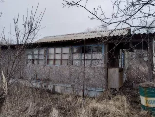 Здание по адресу Рязанская обл., Шиловский р-н, д. Воружка. Площадь 13.7 кв.м. Назначение жилое. Количество этажей 1. Материал наружных стен деревянные. Год завершения строительства 1975. Год ввода в эксплуатацию 1975. Земельный участок по адресу Рязанская обл., Шиловский р-н, д. Воружка. Площадь…