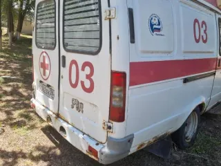 ГАЗ-32214 2006 года, VIN X9632214060481716. Пробег 378532 км. Автомобиль скорой медицинской помощи. Объем двигателя 2464 см³, мощность 75,8 кВт, экологический класс нулевой. Коробка передач МКПП, привод задний. Государственный регистрационный знак Н062ЕН26, дата выдачи 2016-11-18.