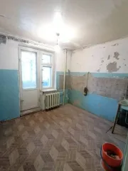 Квартира, 63,5 кв.м, 3 комн. Иркутская область, г. Братск. Трехкомнатная квартира общей площадью 63,50 кв. м., этаж 4, адрес: Иркутская область, г. Братск, жилрайон Гидростроитель (ул. Гидромонтажная), дом 42, кв. 13. Кад. номер: 38:34:032601:185.