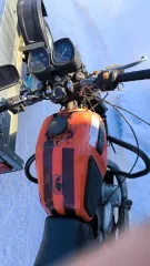 ИЖ-7.107010 1997 года, госномер 2809АА11, двигатель 0016897, номер рамы 0016897, цвет красный. В наличии оригиналы ПТС, СТС и договор купли-продажи ТС (11-006265-1). Техническое состояние транспортного средства не проверялось.