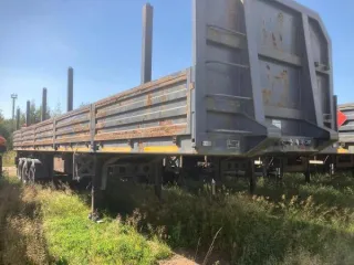 Полуприцеп с бортовой платформой ПОЛИТРАНС 94171-0000011, 2020 г/в, г/н АМ401270, VIN Z7H941710L0000809, ограничение (обременение) права: залог. Местонахождение имущества: Томская область, г. Стрежевой, ул. Транспортная, д. 25.